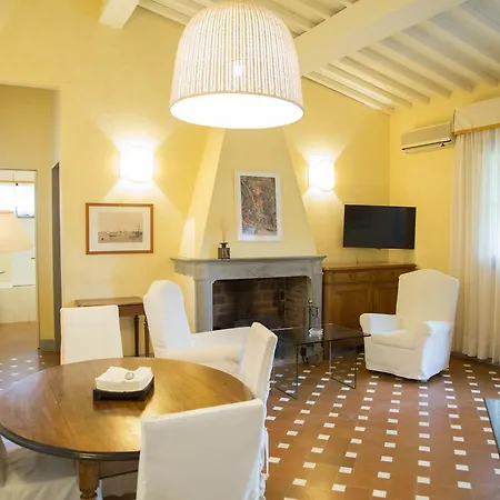 Le Piazzole 4*